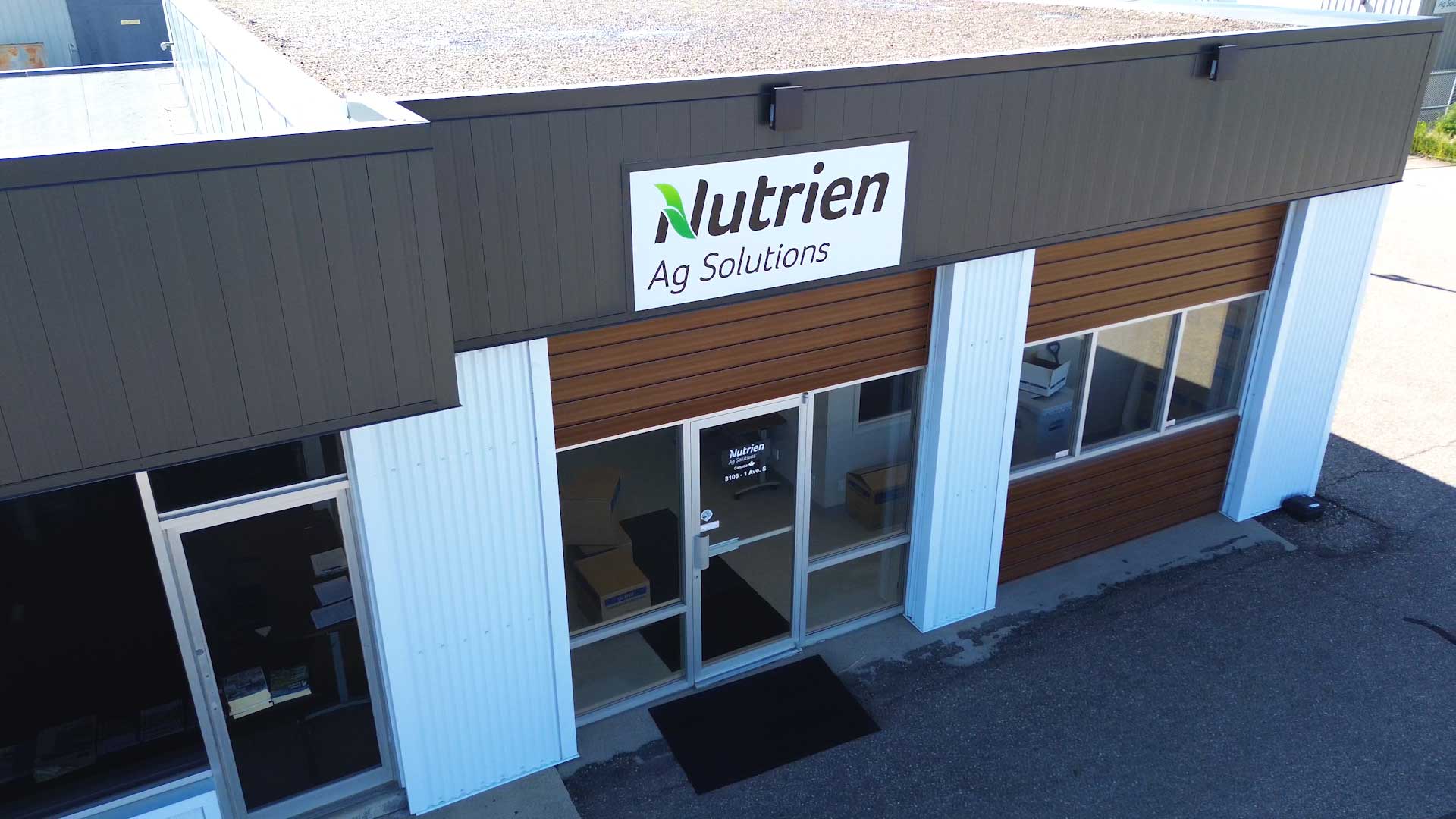 Interloc in Black, 7/8" Corrugated in Bright White, and Forma Plank in Espresso Woodgrain