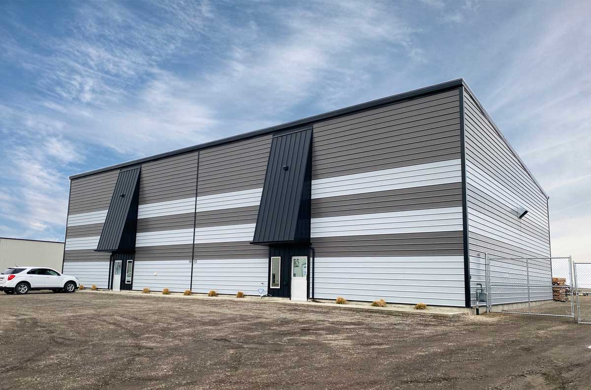 I/9 in Charcoal and White White, FormaLoc in Black