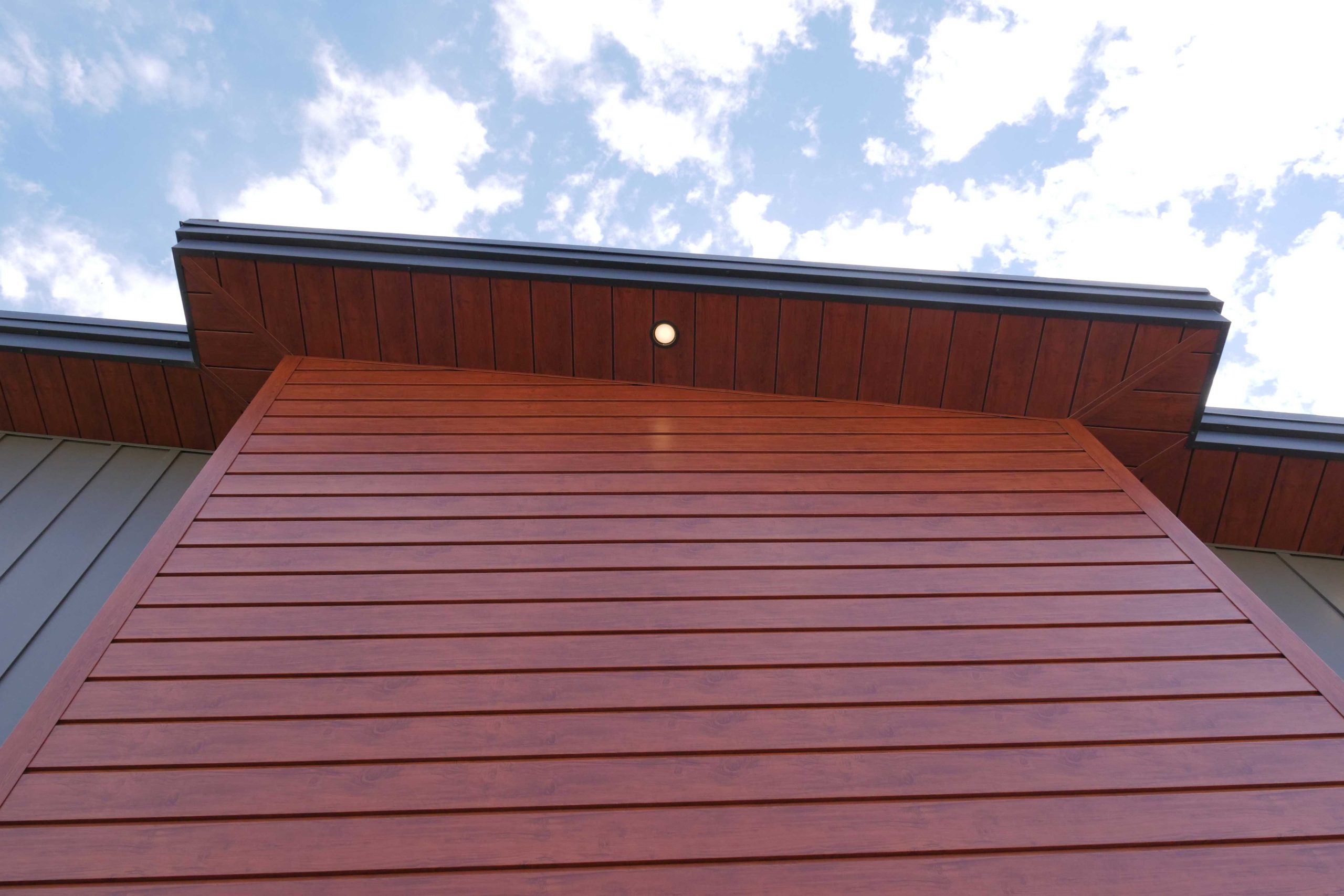 SlimLine Siding and Soffit in Frontier Woodgrain