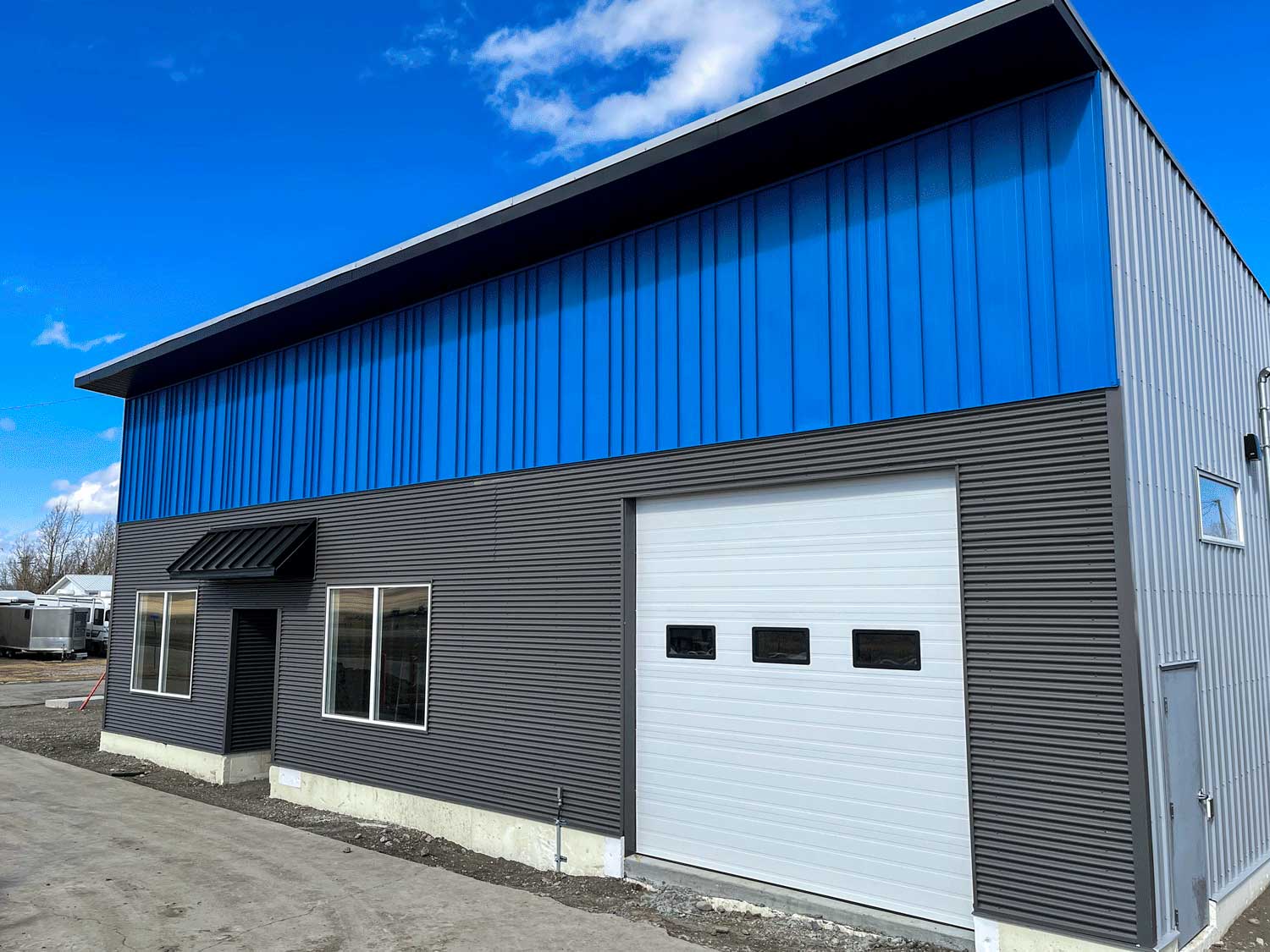 ClipLoc in Royal Blue, 7/8" Corrugated in Charcoal