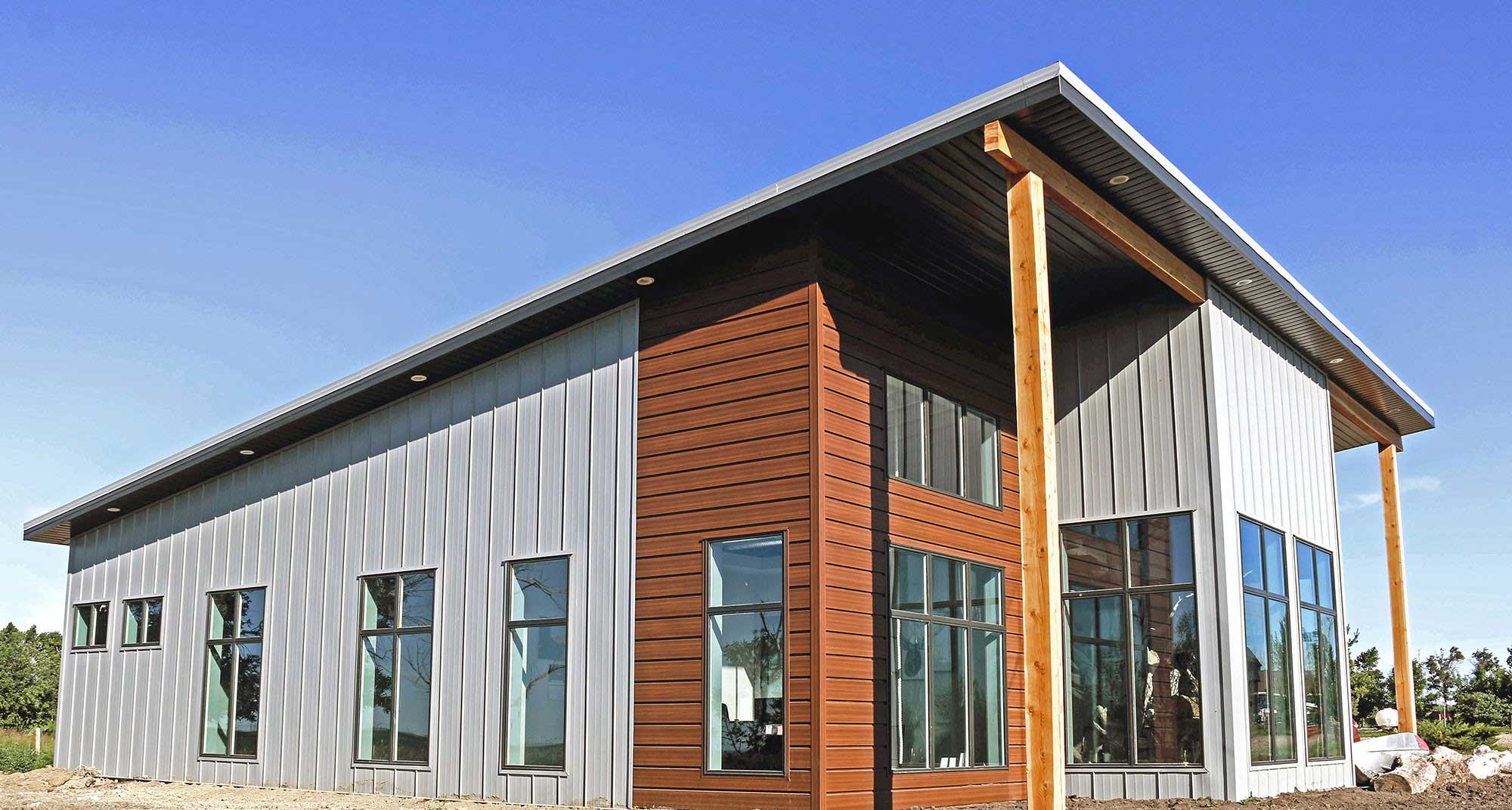 FormaLoc in Regent Grey and Forma Plank in Espresso Woodgrain