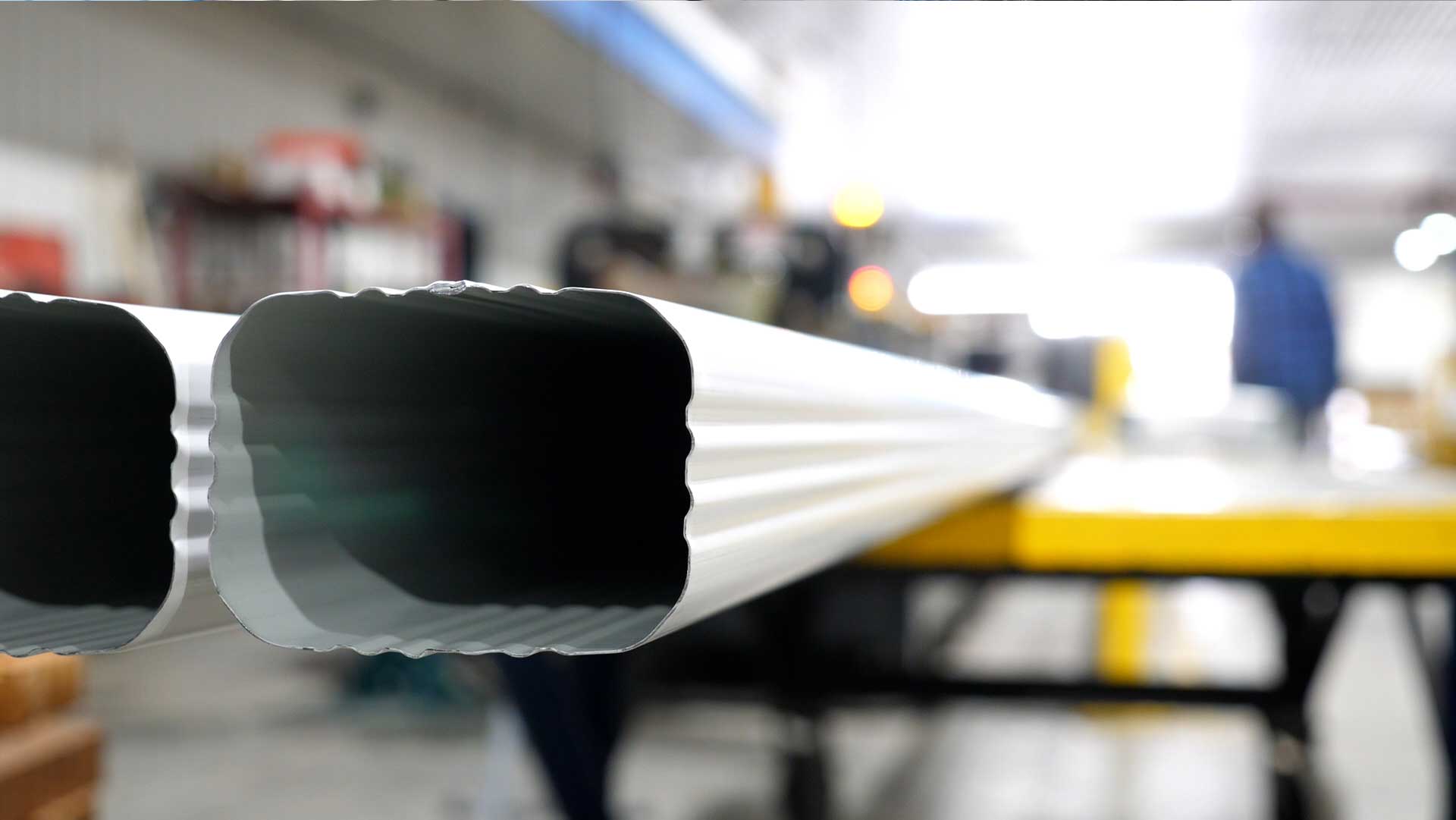 Downspout in Bright White