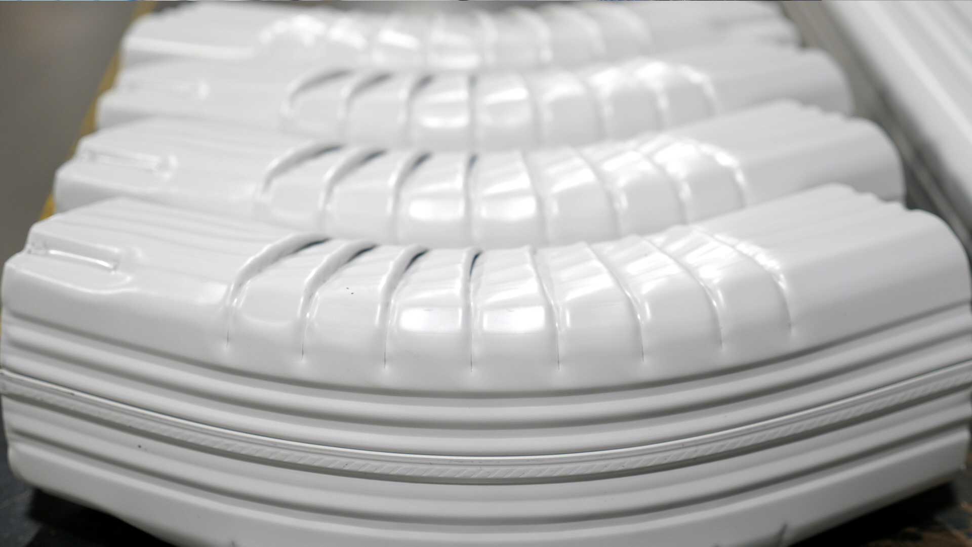 Downspout in Bright White