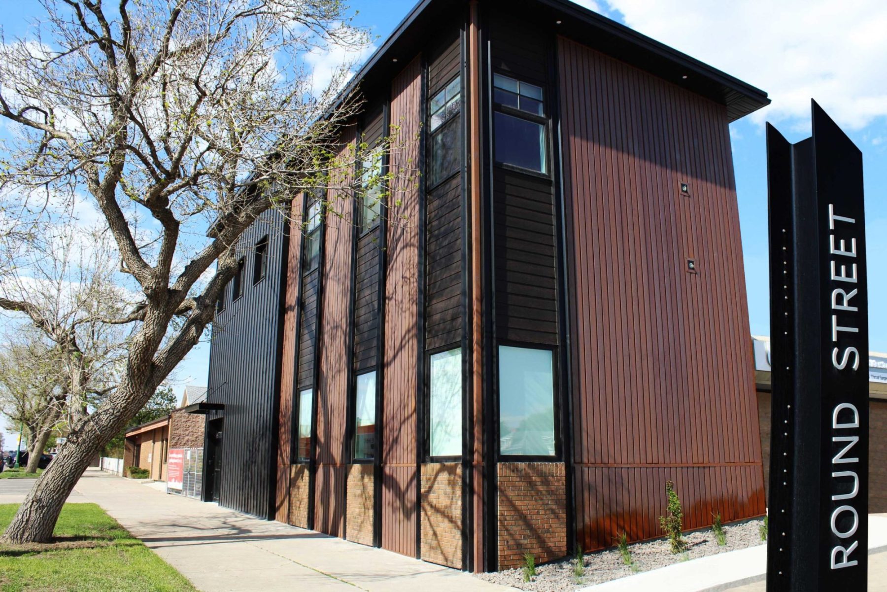 Forma Plank in Weathering Steel
