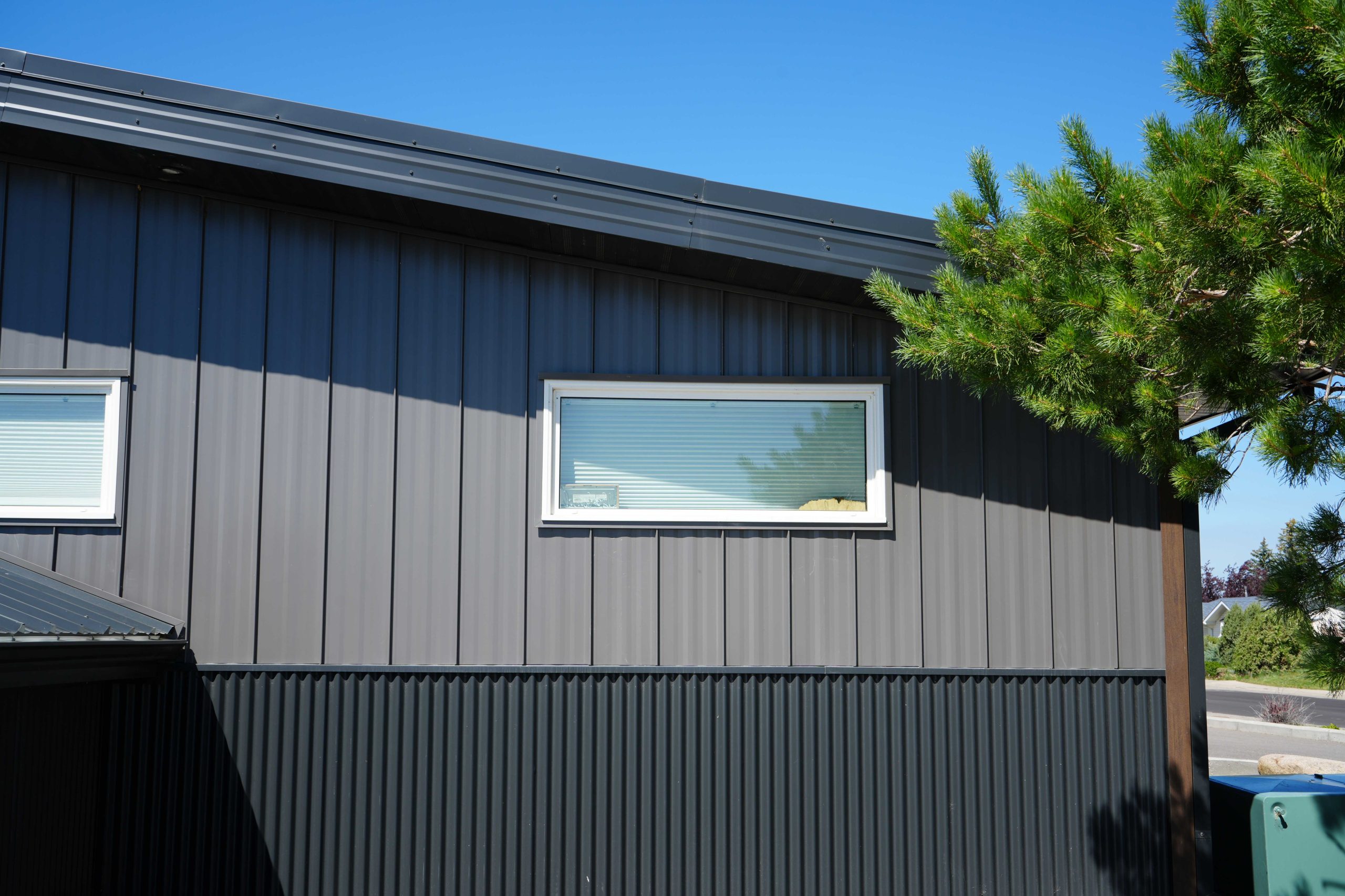Foothills-Side