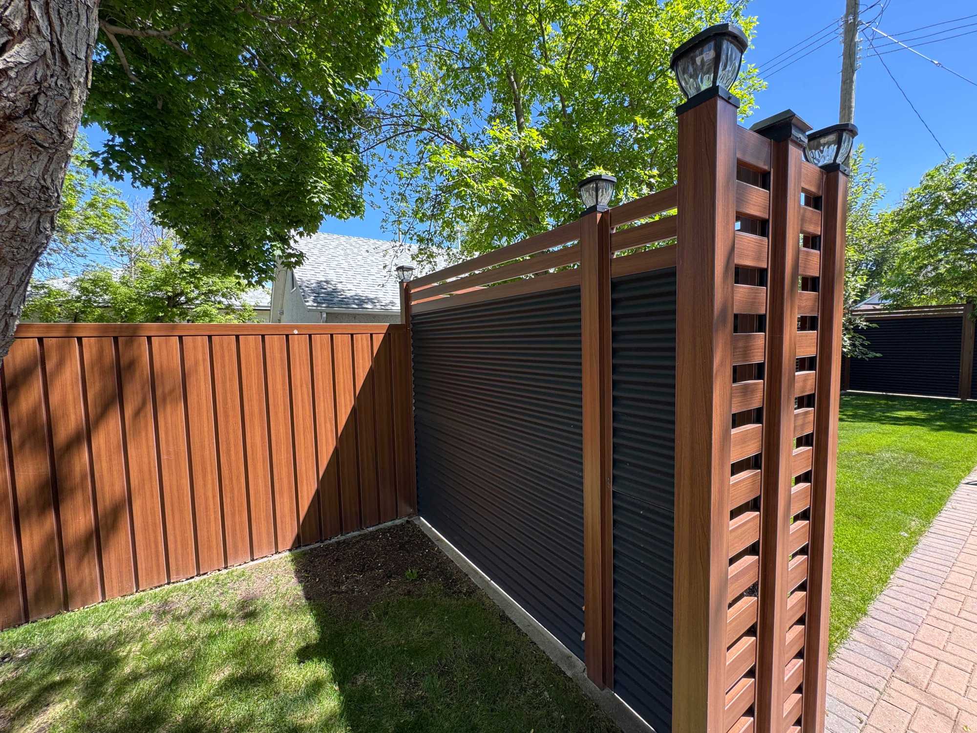 Forma Plank and 7/8" Corrugated Fence