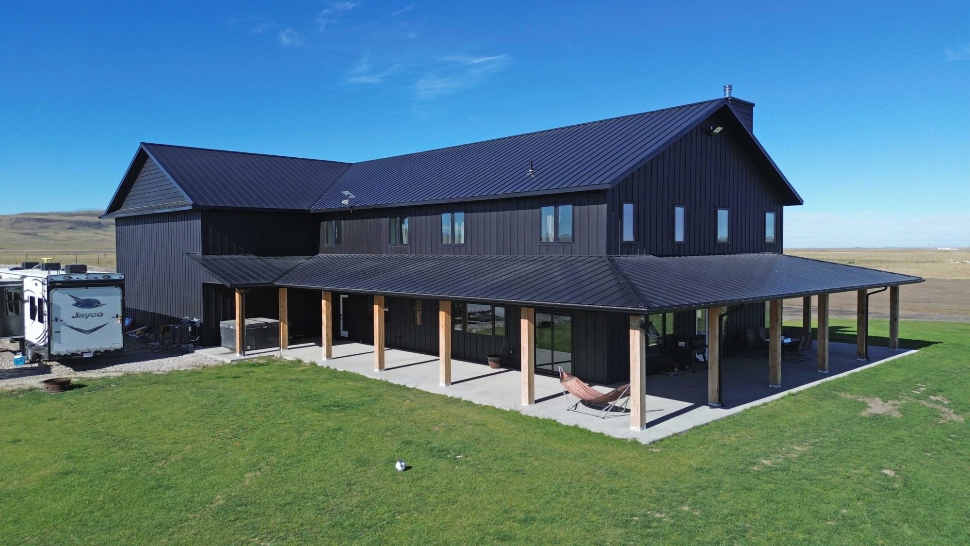 FormaLoc in Black and Board and Batten in Textured Onyx Black